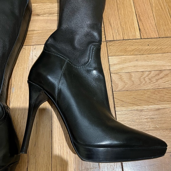 Burberry Leather boots - Picture 8 of 10